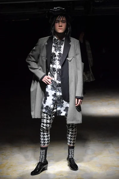 Look 23